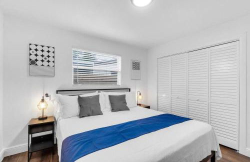 Hidden Gem 4 Bedroom Home with Private Pool & Game Room - Photo 10