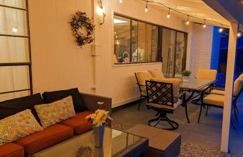 Jacuzzi & Pool House w/Game Room + Fire table - Foto 39