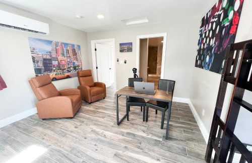 Lux Private Home - Pool, Billiards, 8 Smart TVs, Board Games, Cotton Bedding - The Stone Sanctuary at McCullough Hills Trailhead - Foto 58