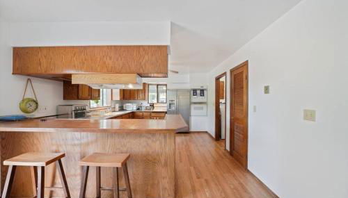 Mountain Home w/ a River in Back - Close to Skiing - Foto 3