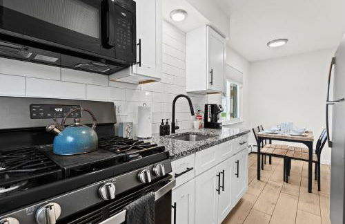 Spacious 2BR Flat, King Bed, Downtown Mt Clemens - Foto 25