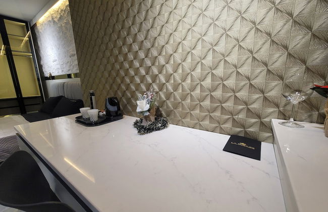 La Mirage Suites & Apartments - Photo 16