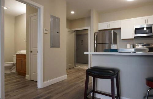 Unit 31 1BR with Den Office Space Long-term stays - Foto 17