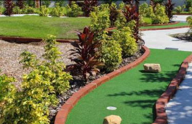 Serene 4-Bedroom Lakeview Retreat with South-Facing Pool & Sun-Drenched Outdoor Living - Foto 47