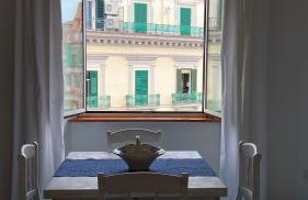 City Life Apartment - Photo 11