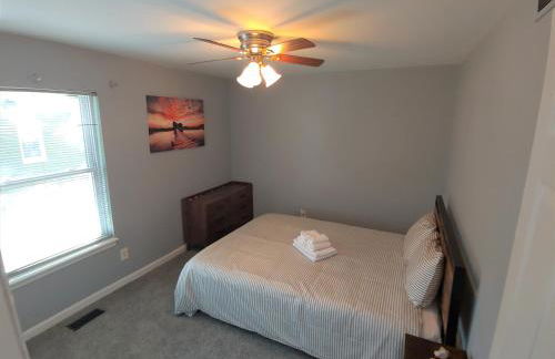 Relaxing Cottage by the Lake and Parking - Foto 2