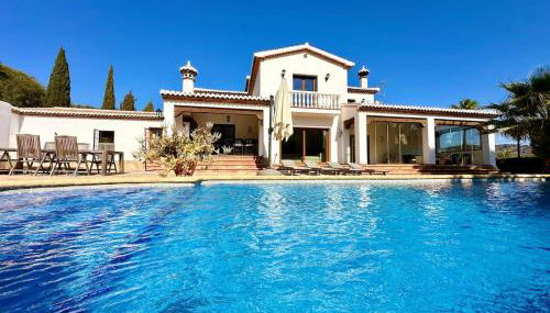 5 Bedroom Luxury Villa with private pool in Javea - Foto 1