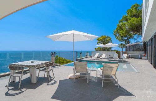 Can Ema, villa moderna con piscina frente al mar - Foto 35