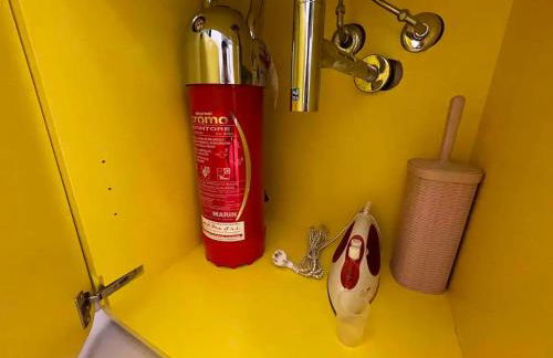 Town Suites - Photo 7