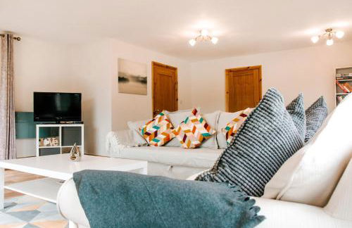 Holly Cottage, 2 bed house, sleeps 6 - Photo 6