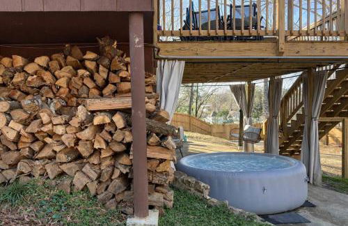 Family A-Frame, HotTub, FirePit, ClimbingWall, EVCharger, & More - Photo 61