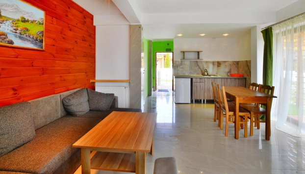 Spacious Holiday Home With Private Garden - Foto 4, Sala de estar