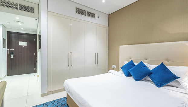 SuperHost - Chic Studio on the 16th Floor in Business Bay - Foto 3, Habitación