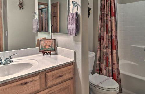 3 Mi to Dtwn Show Low Retreat with 2 Decks - Photo 20