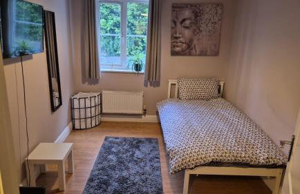 Beautiful 2 bed in Wycombe - Photo 2