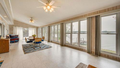 Lakefront Troutman House with Spectacular Sunsets! - Foto 2