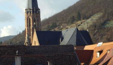 Ferienwohnung Mittendrin mit Parkplatz - Foto 2