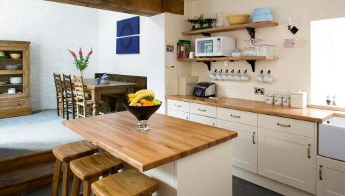 Morton House Holiday Let Yorkshire Dales - One property 4 brm Farmhouse, 3brm Stable Block Sleeps 2-16 - Foto 2