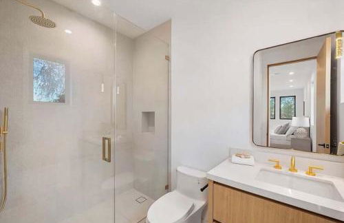 Stunning 5BR in Studio City W. Pool, and Jacuzzi - Foto 33