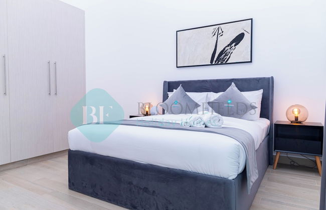 Bloomfields Elegant 1BR in Waters Edge - Foto 2