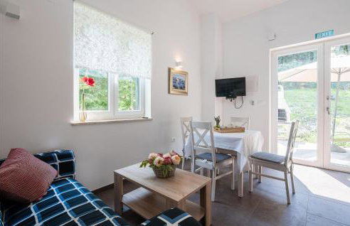 Cozy Apartment In Porozina With Wifi - Foto 19