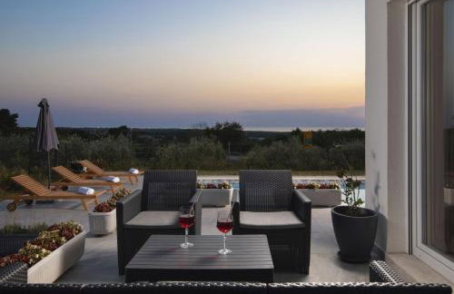 Holiday Home Villa Euphoria mit Pool- Sauna und Whirlpool by Interhome - Photo 49