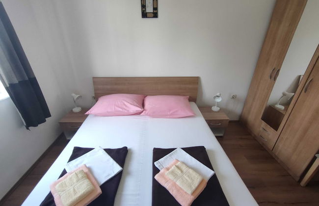 Apartments Krk With Sea View and Terrace - Photo 3