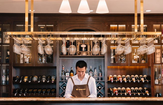 Diamond Hotel - Photo 36