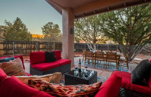 LUX Sedona Retreat - Hot tub & Game room - Foto 9