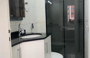 1103- Apartamento Encantador, amplo e decorado, mobiliario moderno, cozinha completa com utensílios , Excelente vista da cidade e localização privelegiada no bairro Bigorrilho - Photo 46