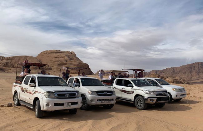 Wadi Rum 4X4 Jeep Tour - Photo 1