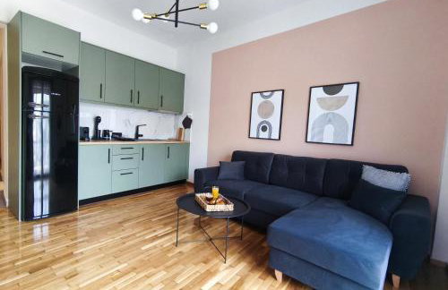 Cosy apartment next to Larissa station 100Mbps & Balcony - Foto 4