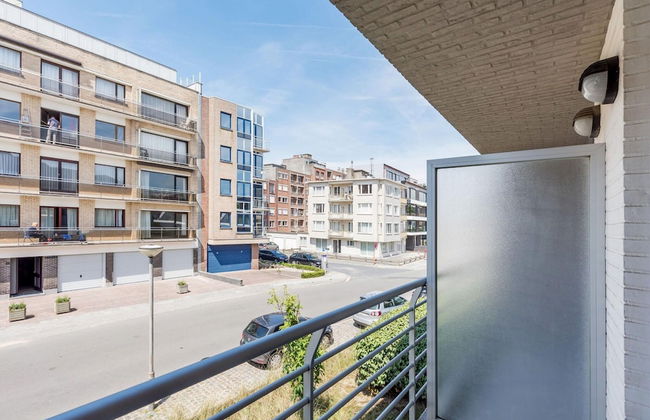 Apartment in St-idesbald Near the Sea - Photo 19