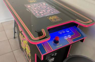 Small Town, Big House - Sleeps 8! - Foto 17