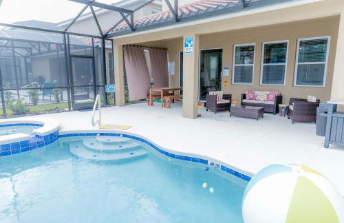 Marvelous Villa, South facing pool and hot tub, themed bedrooms near Disney - Foto 34