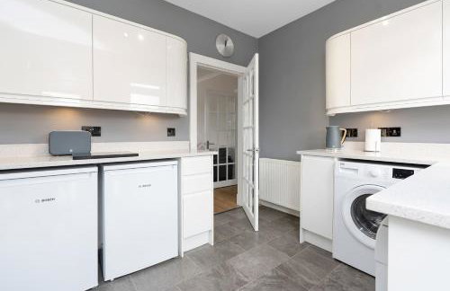 Crewe Apartment - Stylish 2 bedroom apt, Garden, Free parking, Edin City - Foto 7