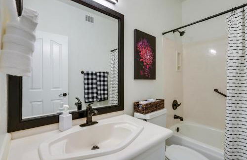 Upscale Golfers Oasis with Pool and Spa in Cave Creek - Photo 21