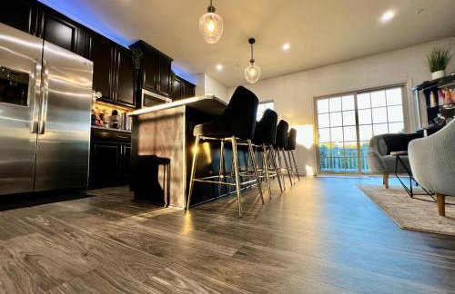 Lux Townhome Free Parking 12 min to BWI - Foto 13