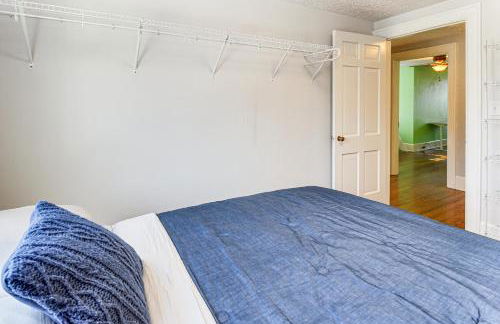 Pool, Patio and Putting Green Manchester Getaway - Foto 23