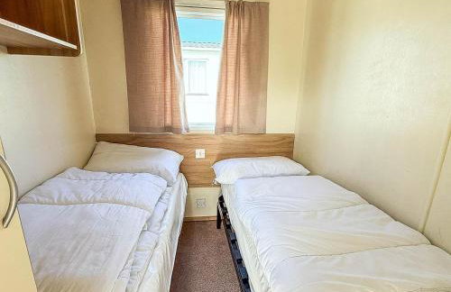 Homely 8 Berth Caravan At California Cliffs Near To Scratby Beach Ref 50067G - Foto 9