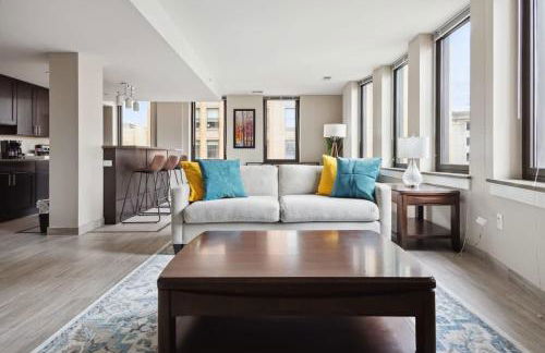 2BR Downtown Luxury Getaway - Foto 1