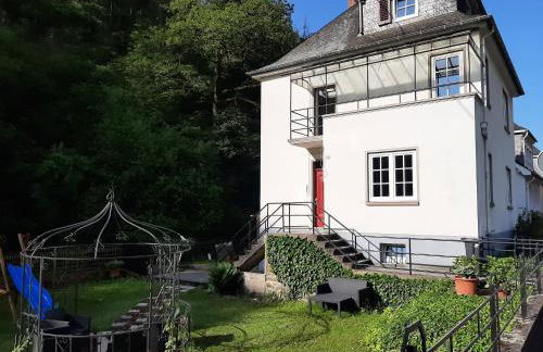 Art Deco Villa Bacharach - Photo 1