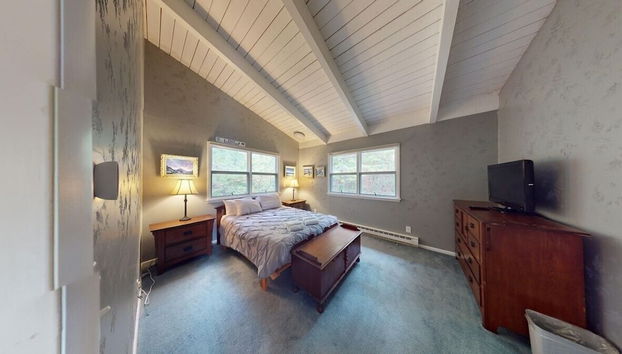 Silver Spring Chalet Brought to you by GetAway Vacations - Foto 4, Habitación