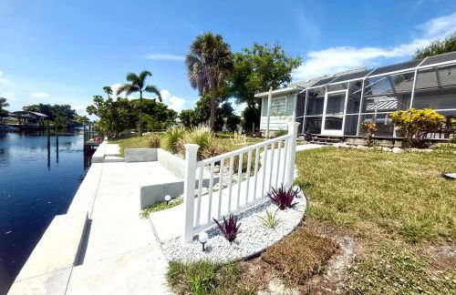 Beautiful Waterfront Home Less Than 7 mins to Beaches - Foto 10