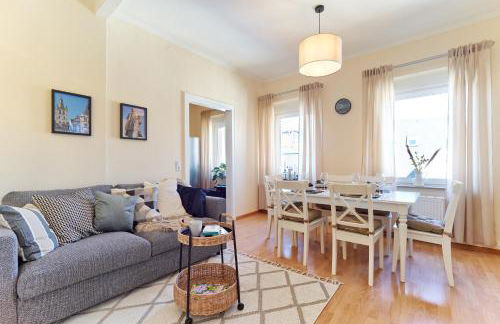 MARX - Zentrales & geräumiges Apartment für bis zu 6 Personen - 2 Schlafzimmer mit TV, WLAN & Waschmaschine - Foto 1