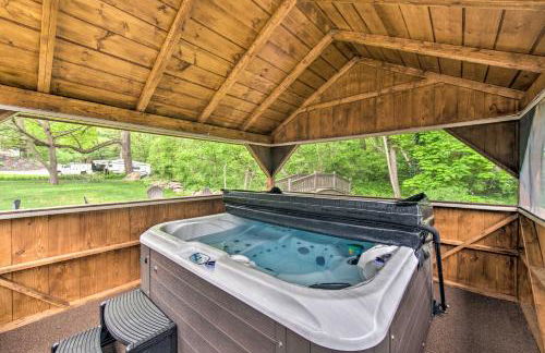 Lake View and Hot Tub Wrightsville Cabin! - Foto 29