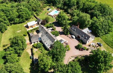 ROCHE-LOIRE - Photo 1