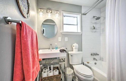 Uptown NOLA Apt on Magazine Street with Backyard! - Photo 15