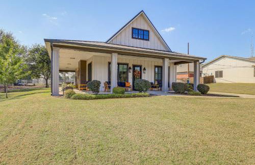 Walk to Shops and Winery! Stylish Dtwn Ovilla Home - Foto 22