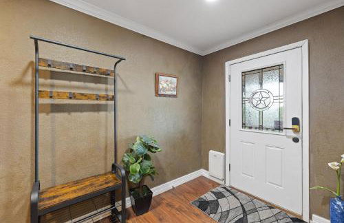 Entire 2br 2ba hilltop view home Sleeps 8 pets 4 acres Jacuzzi Central AC Kingbeds Office Free WiFi Parking Full Kitchen Refrigerator Washer Dryer Furnished Three 3 Large Sunset Dining Patios Grill Stovetop Oven Hiking Wildlife Firepit Quiet very Secluded - Foto 35